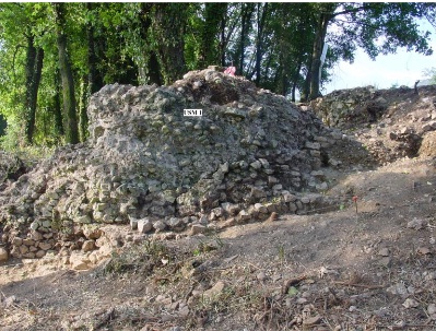 Muro di testata nord del criptoportico. 